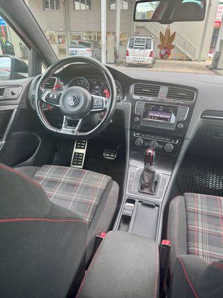 Volkswagen Golf GTI 2.0 TSI 220cv 2013