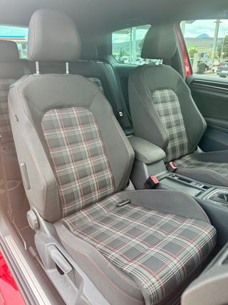 Volkswagen Golf GTI 2.0 TSI 220cv 2013