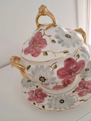 Sopera Vintage Cerámica Flores Doradas