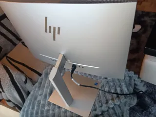 HP EliteOne 840 G9 Táctil