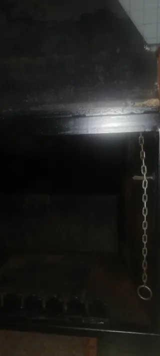 Chimenea de metal y cristal