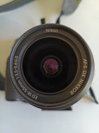 Cámara Reflex Nikon D3200 con objetivo 18-55mm