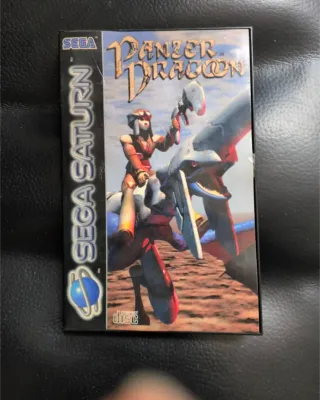 Sega Saturn + juegos Panzer Dragoon y Dragonheart