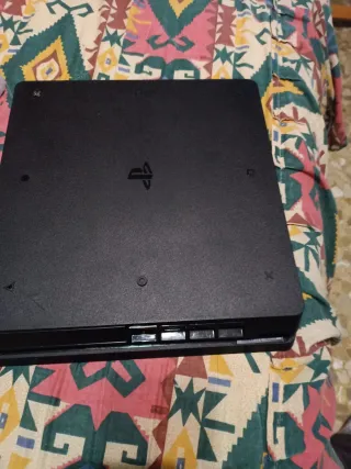 PS4 (PlayStation 4) Negra + 3 Juegos