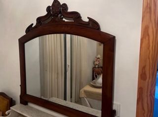 Cómoda antigua madera maciza y mármol