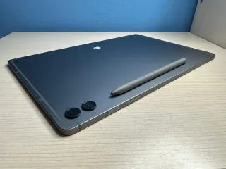 Samsung Galaxy Tab S9 FE Plus + Custodia/Tastiere