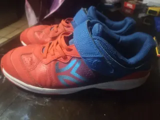 2 pares zapatillas Decathlon T. 39/40 (2 pares)