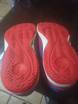 2 pares zapatillas Decathlon T. 39/40 (2 pares)