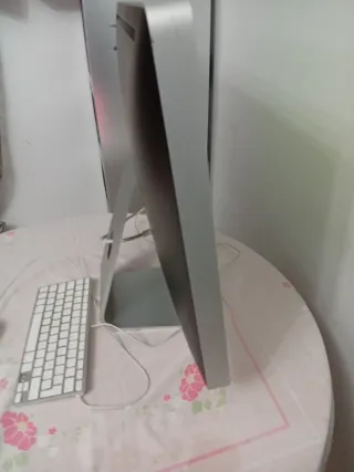 iMac Apple A1225 Plata
