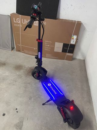Patinete Eléctrico 10 con Luces LED Azules