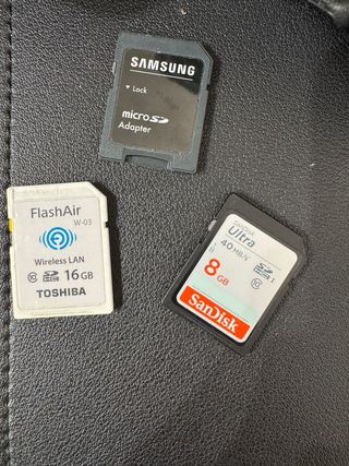 Canon EOS 700D Cámara DSLR + 2 Lentes