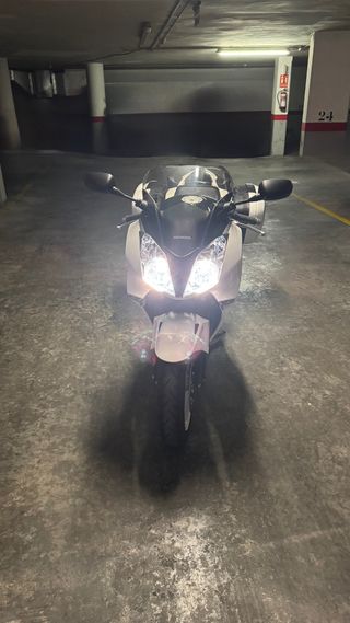 Honda VFR 800 VTEC ABS
