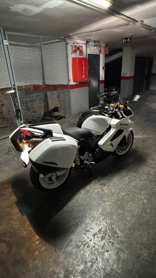 Honda VFR 800 VTEC ABS