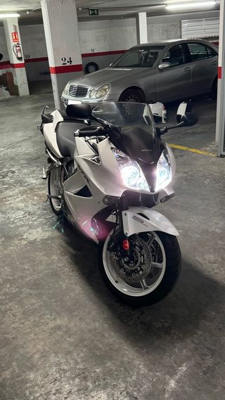 Honda VFR 800 VTEC ABS