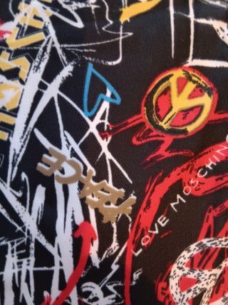 Foulard Moschino nero multicolor graffiti