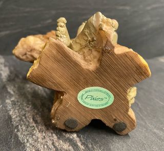 Elfo con scoiattolo statuetta