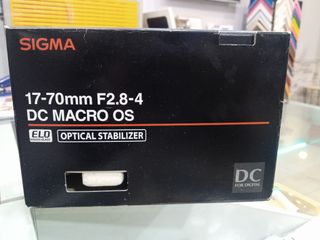 Objetivo Sigma 17-70mm f2.8-4 DC Macro OS HSM