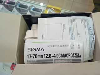 Objetivo Sigma 17-70mm f2.8-4 DC Macro OS HSM