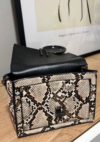 Bolso estampado serpiente
