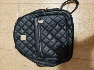 Zaino nero trapuntato nuovo