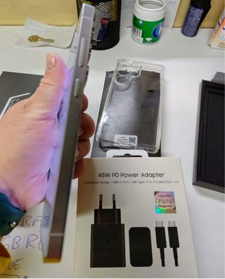 Samsung Galaxy S25 Ultra Nuevo en su caja