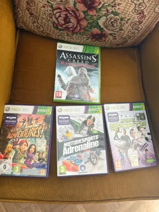 Consola Xbox 360 Blanca mas 4 juego y kinect