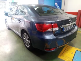 Toyota Avensis 2013