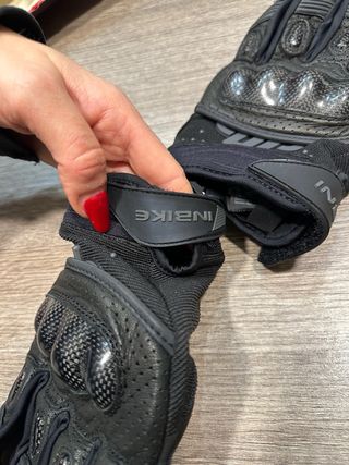 Guanti Moto Icon Carbonio Protezioni