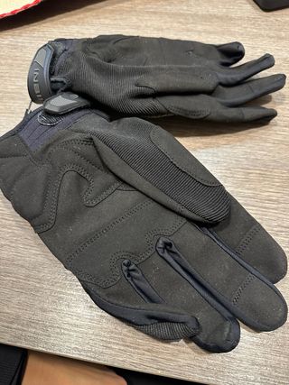 Guanti Moto Icon Carbonio Protezioni