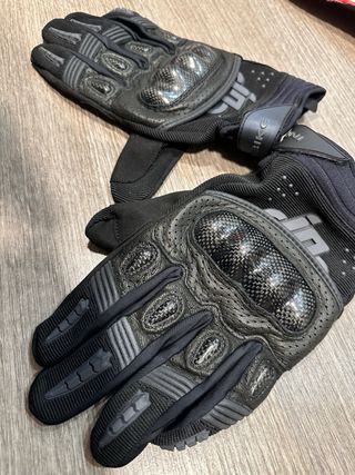 Guanti Moto Icon Carbonio Protezioni