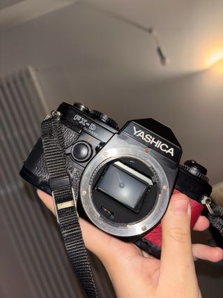 Yashica FX-D Quartz  2 obiettivi +flash+borsa