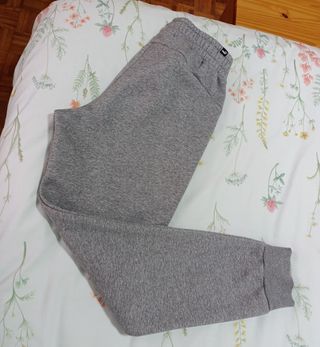Pantalón chándal gris Puma hombre