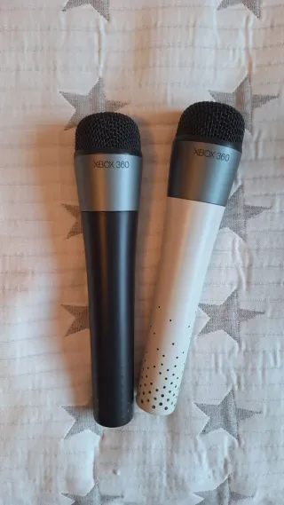 Xbox 360 Pack: 2 Mandos, Micrófonos y 3 Juegos