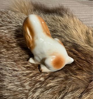 Figura perro porcelana