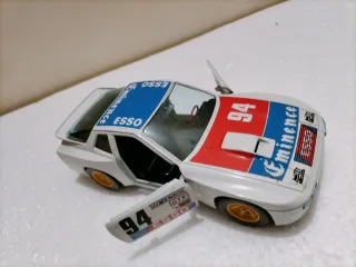 Porsche 924 turbo Bburago 1/24