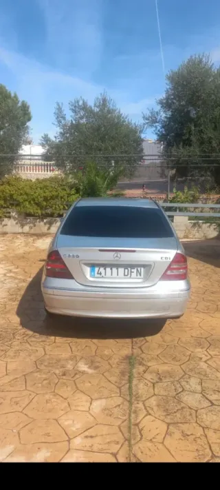 Mercedes-Benz Clase C 2005