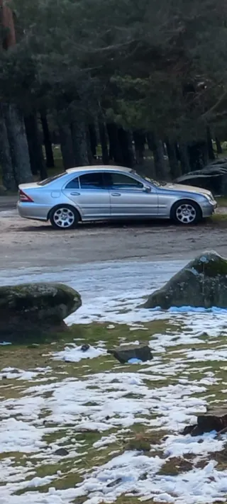 Mercedes-Benz Clase C 2005