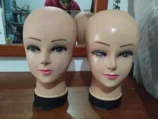 2:Cabezas de maniquí expositor sombrero