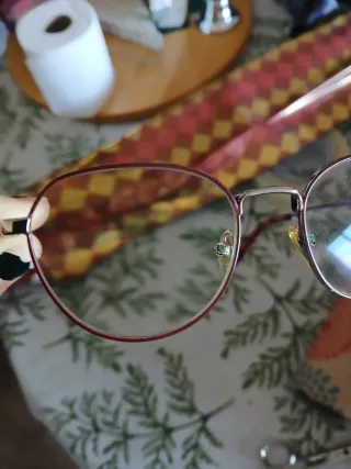 Gafas Tous doradas y marrones para niña