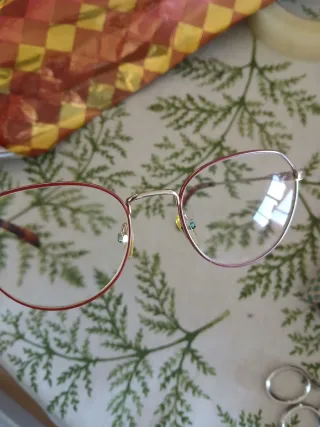 Gafas Tous doradas y marrones para niña