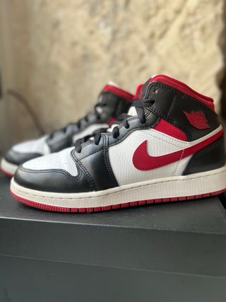 Nike Air Jordan 1 Mid Talla 38