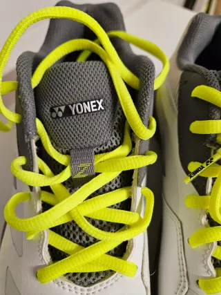 Deportivas YONEX  sin usar