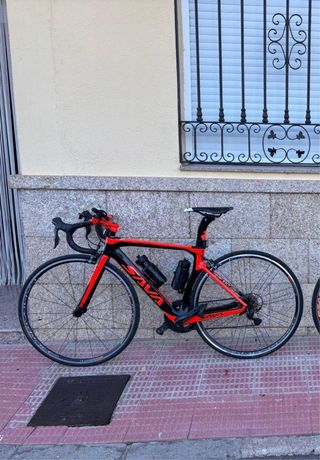 Bicicleta de carbono SAVA