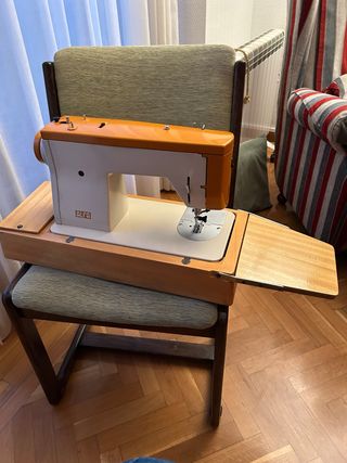 Máquina de coser Alfa vintage
