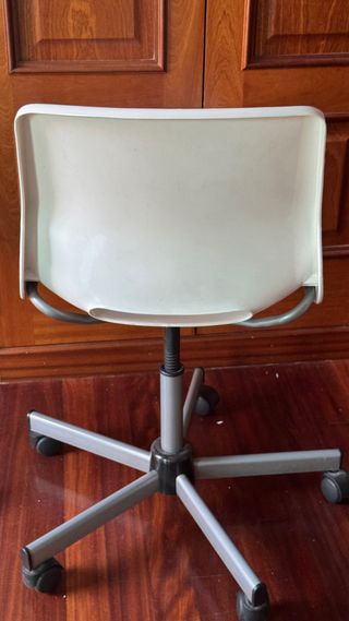 Silla de escritorio giratoria