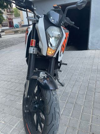 KTM Duke 125