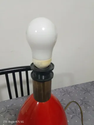 Lampada vintage design uovo rosso metallo