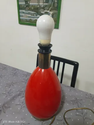 Lampada vintage design uovo rosso metallo