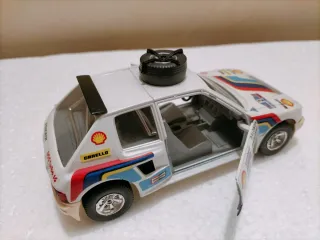 Peugeot 205 rally Bburago 1/24