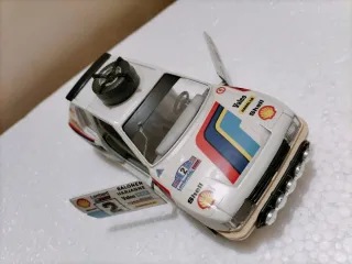Peugeot 205 rally Bburago 1/24